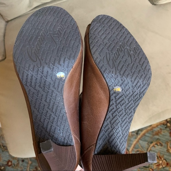 Women’s “Rocker” booties - Picture 4 of 6